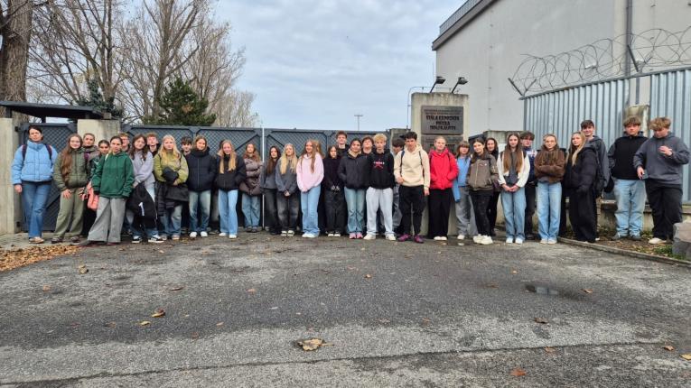 Žiaci 8. ročníka navštívili Múzeum holokaustu v Seredi.