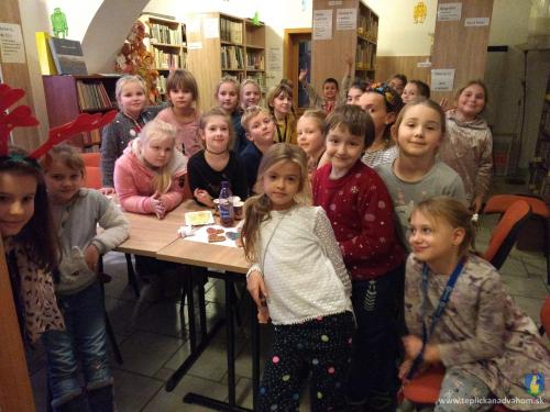 Spoločná fotka so žiakmi ŠKD zo Základnej školy Žofie Bosniakovej.